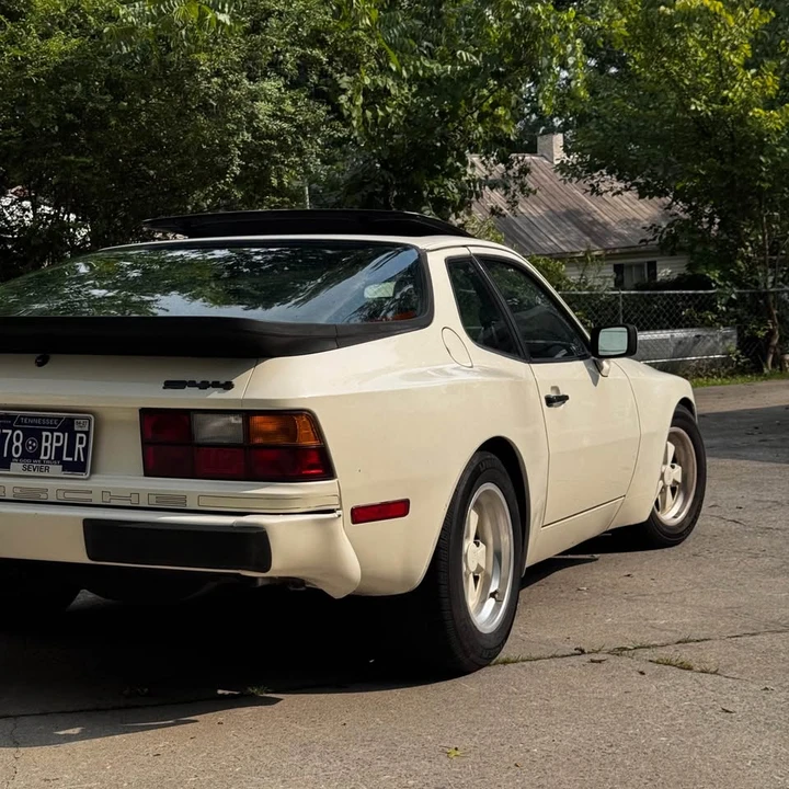 1985 Porsche 944 - Image 4 of 13