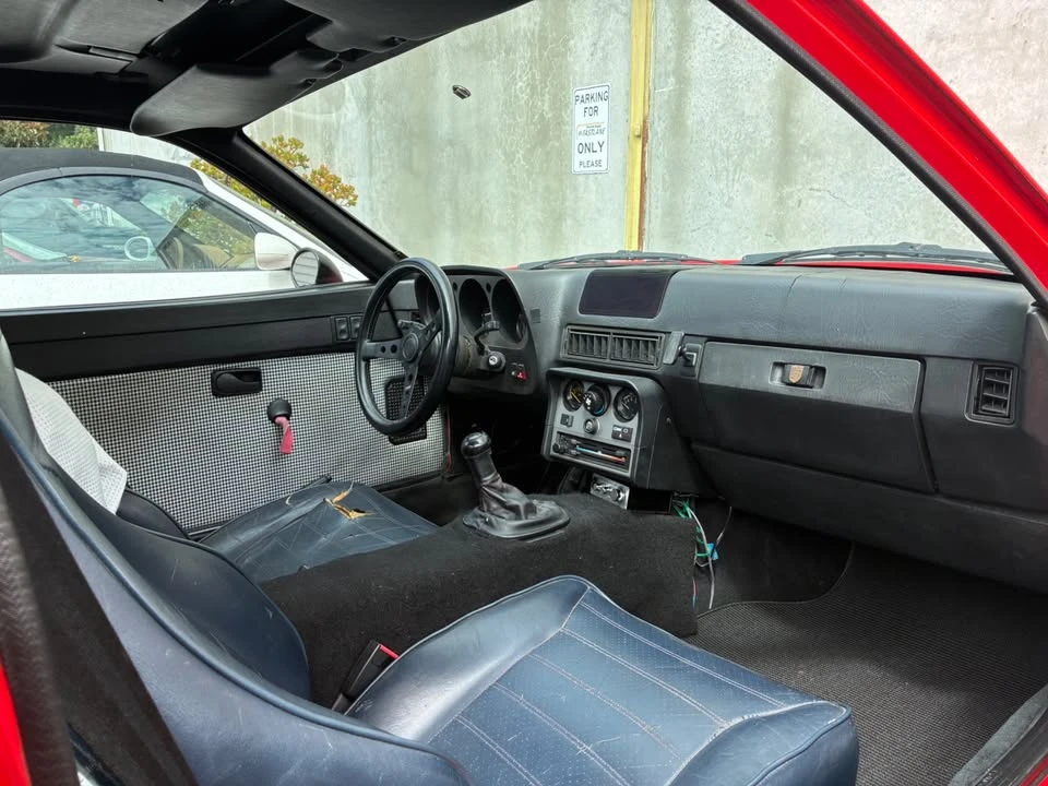 1985 Porsche 944 - Image 5 of 7