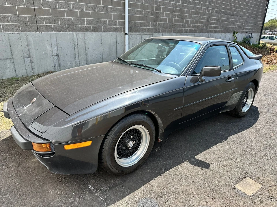 1985 Porsche 944 - Image 2 of 10