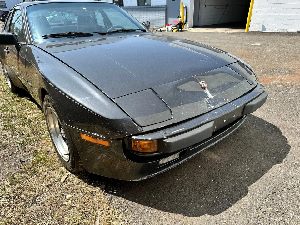 1985 Porsche 944 - Image 3 of 10
