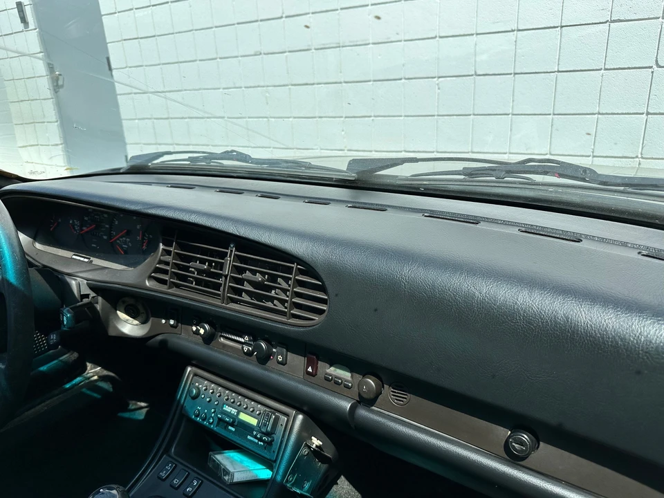 1985 Porsche 944 - Image 5 of 10