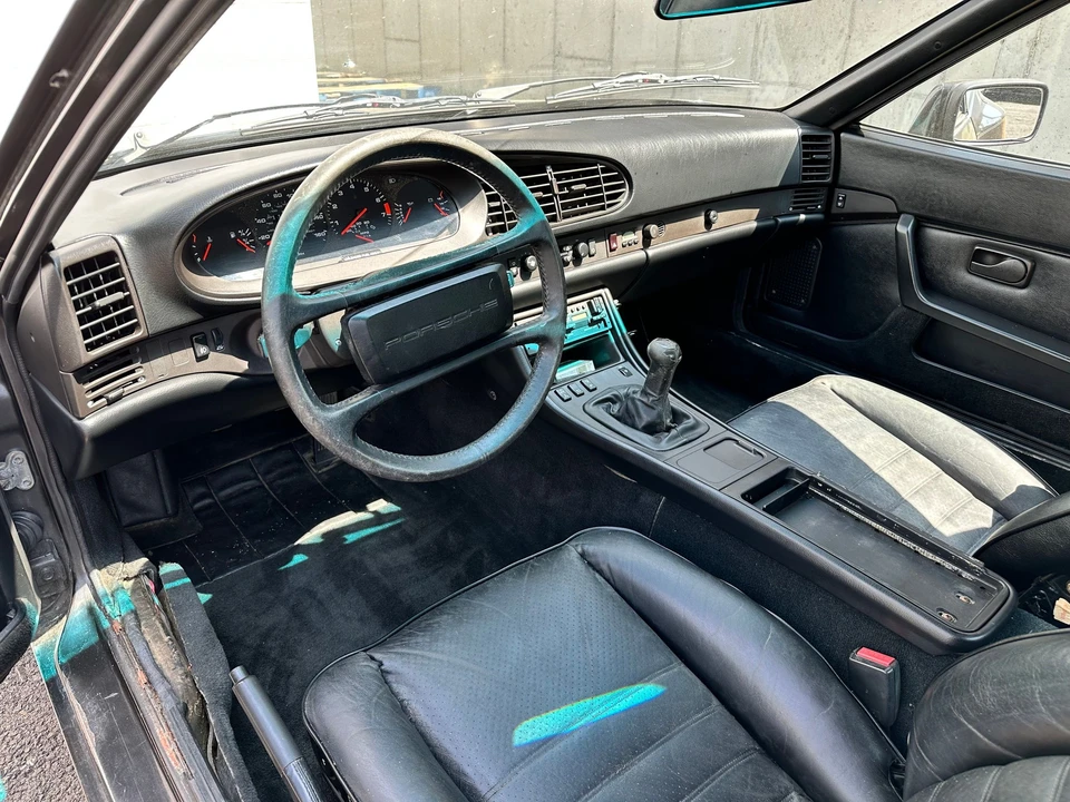 1985 Porsche 944 - Image 9 of 10