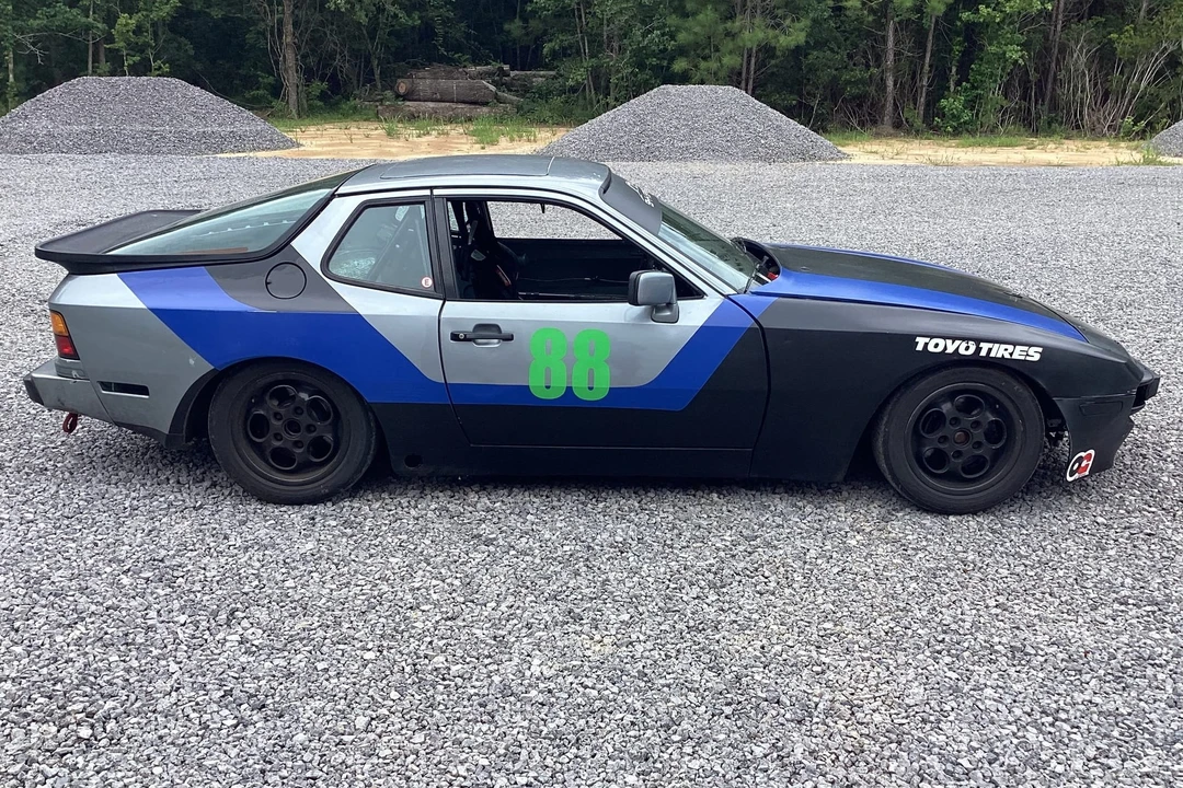 1985 Porsche 944 - Image 7 of 31