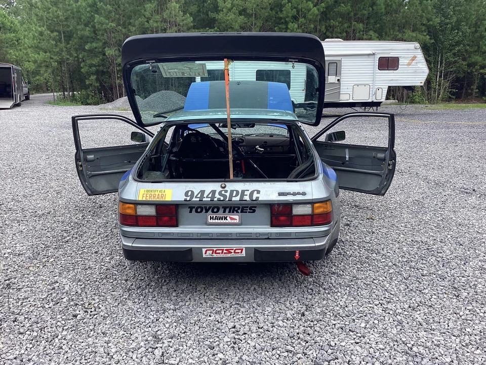 1985 Porsche 944 - Image 16 of 31