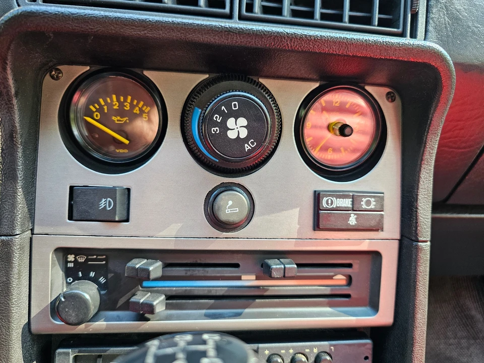 1985 Porsche 944 S - Image 18 of 26