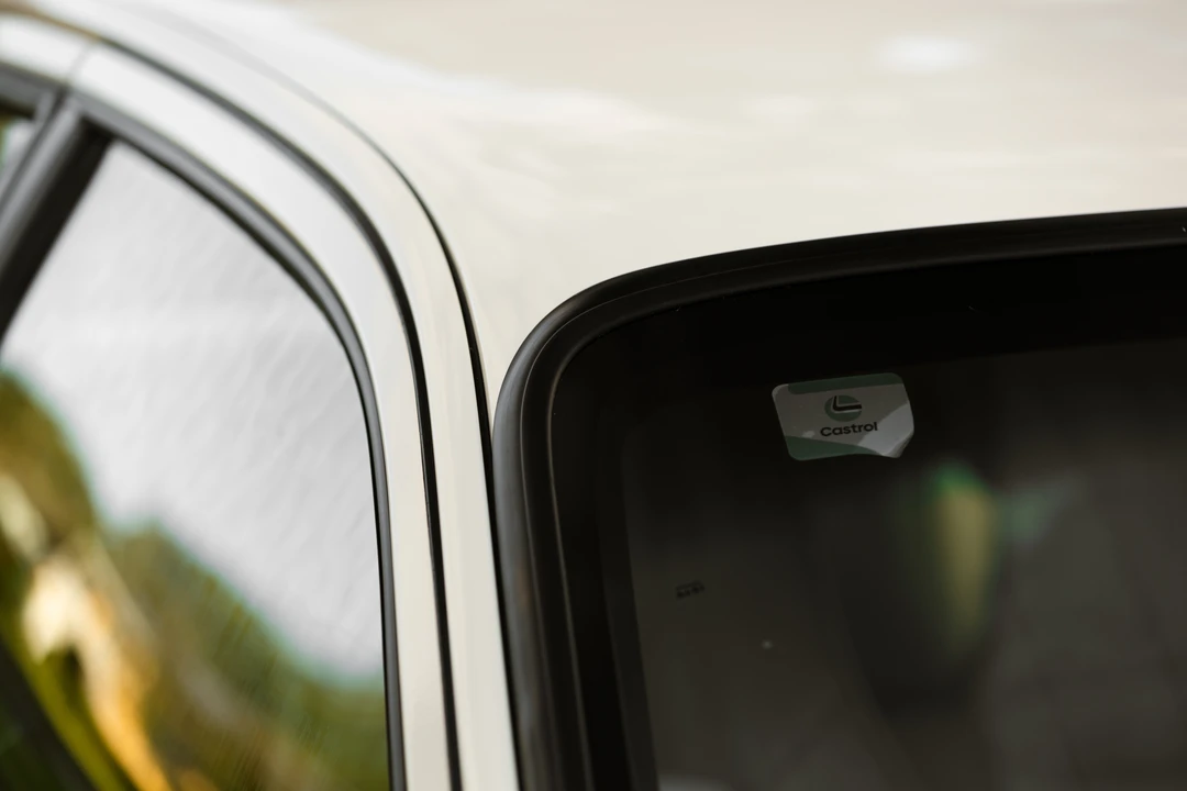 1986 Porsche 944 Turbo - Image 17 of 31