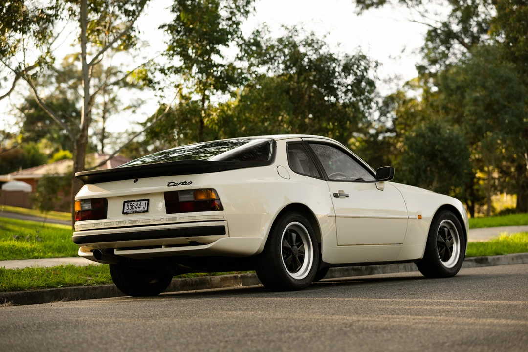 1986 Porsche 944 Turbo - Image 5 of 31