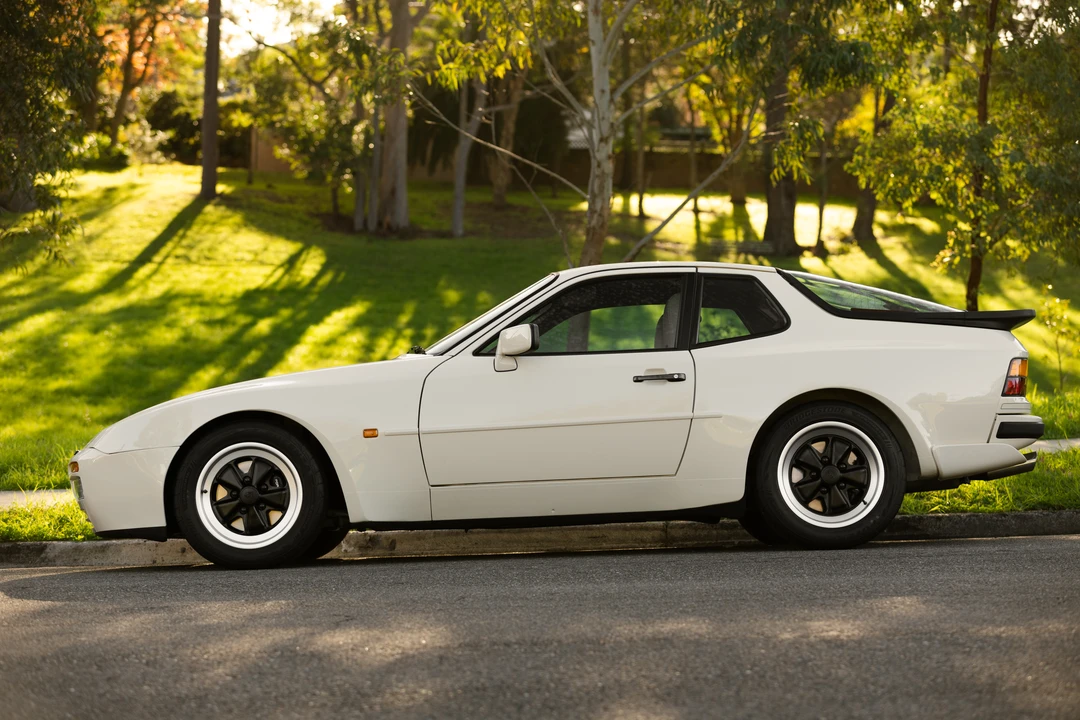 1986 Porsche 944 Turbo - Image 7 of 31