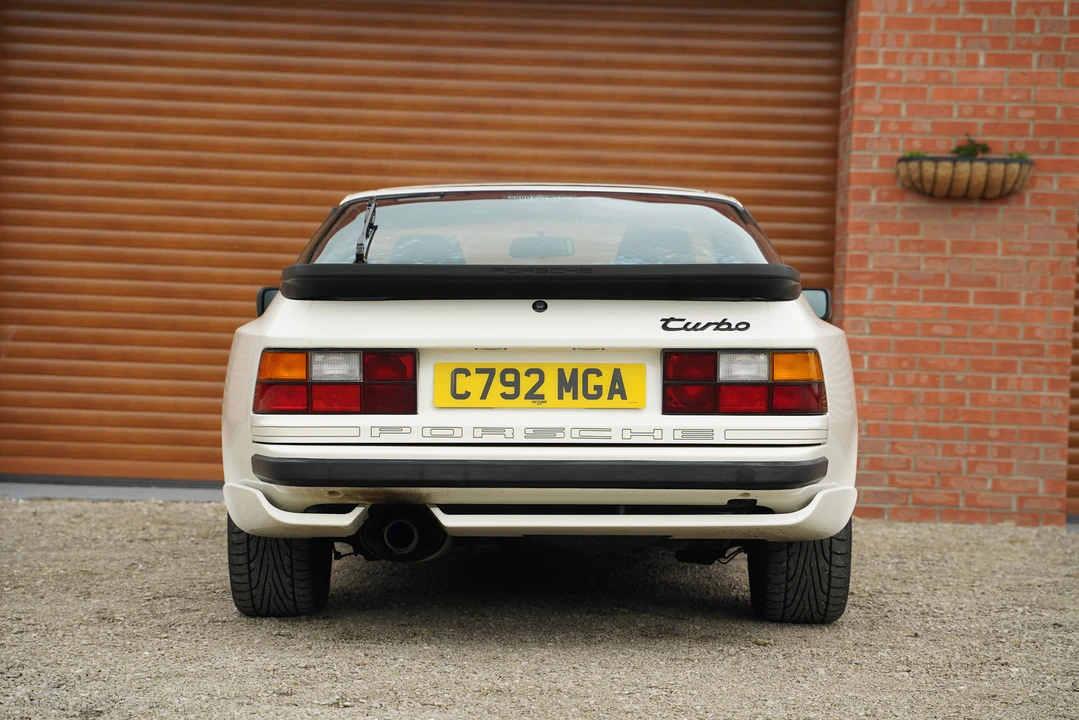 1985 Porsche 944 Turbo - Image 6 of 31