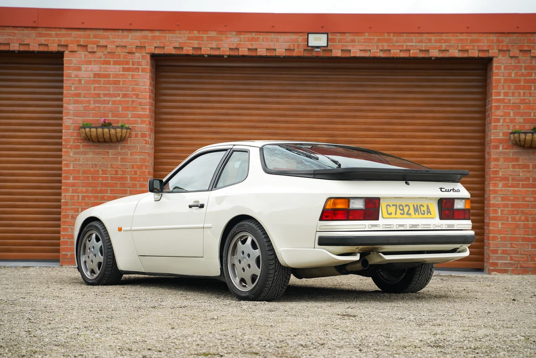 1985 Porsche 944 Turbo - Image 7 of 31