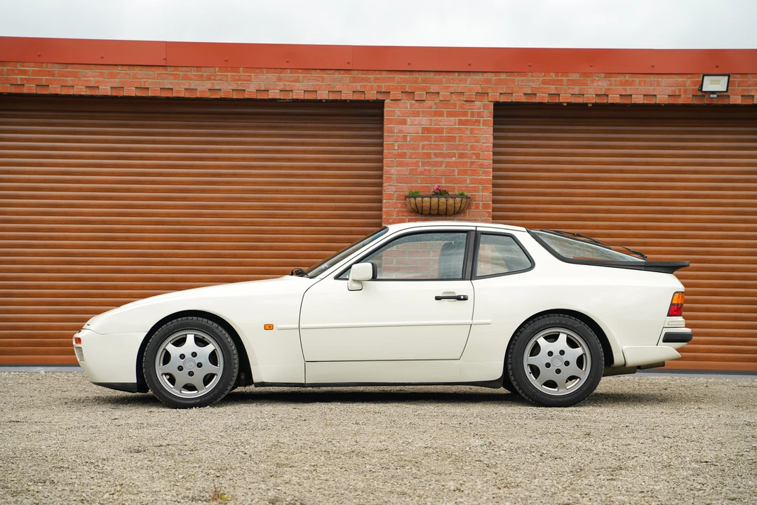 1985 Porsche 944 Turbo - Image 8 of 31