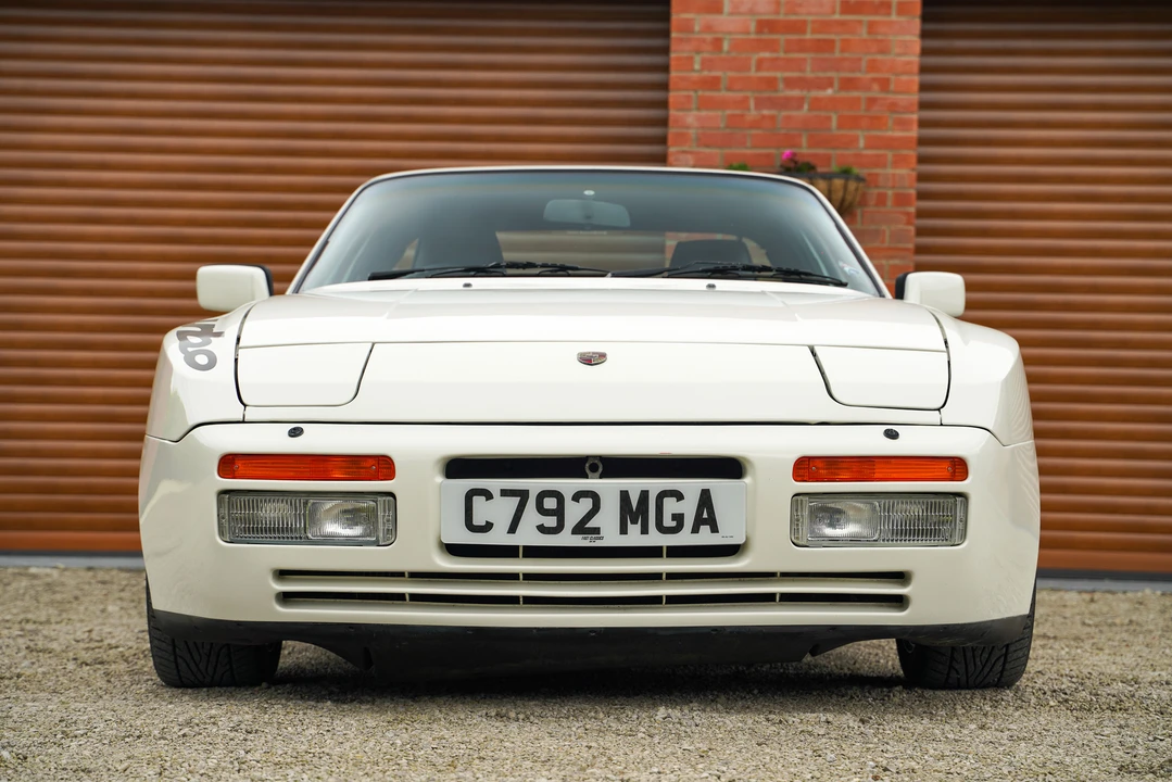 1985 Porsche 944 Turbo - Image 2 of 31