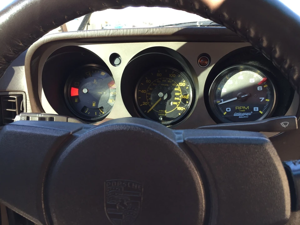 1985 Porsche 944 - Image 12 of 20