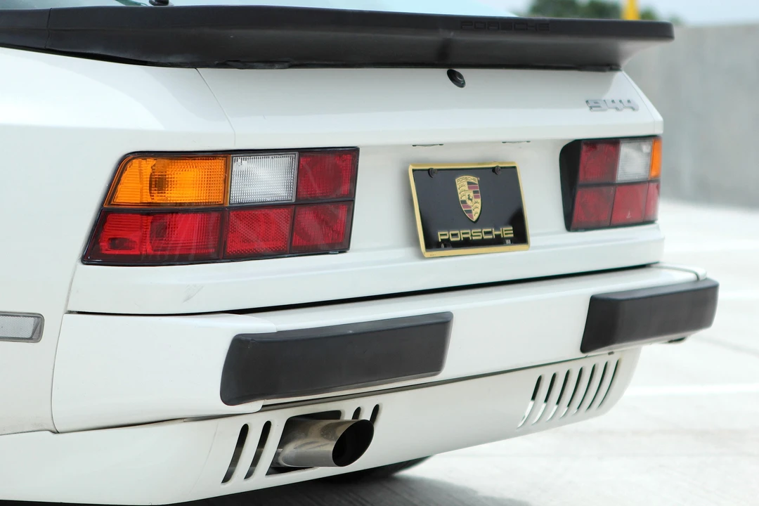 1985 Porsche 944 - Image 25 of 31