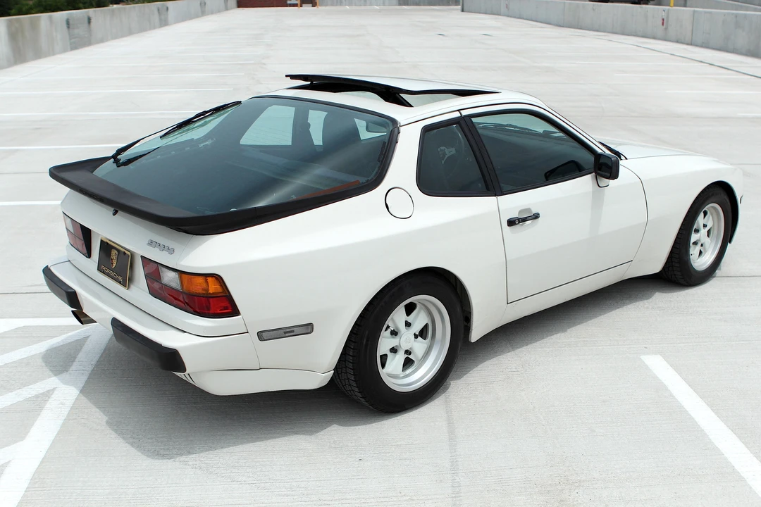 1985 Porsche 944 - Image 13 of 31