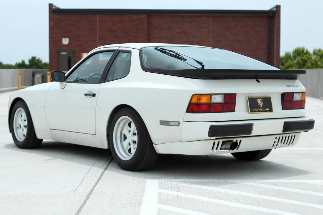 1985 Porsche 944 - Image 4 of 31