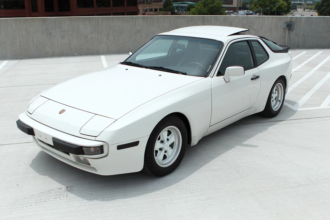 1985 Porsche 944 - Image 8 of 31