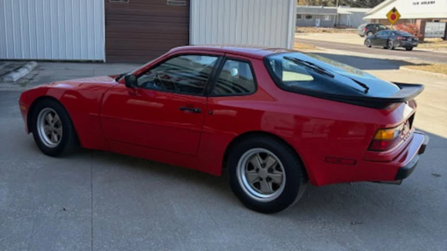 1985 Porsche 944 - Image 7 of 15