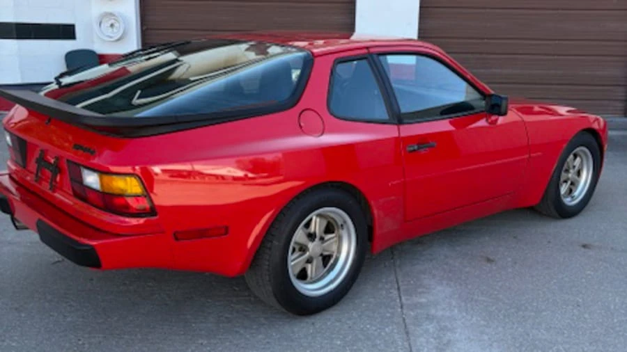 1985 Porsche 944 - Image 6 of 15