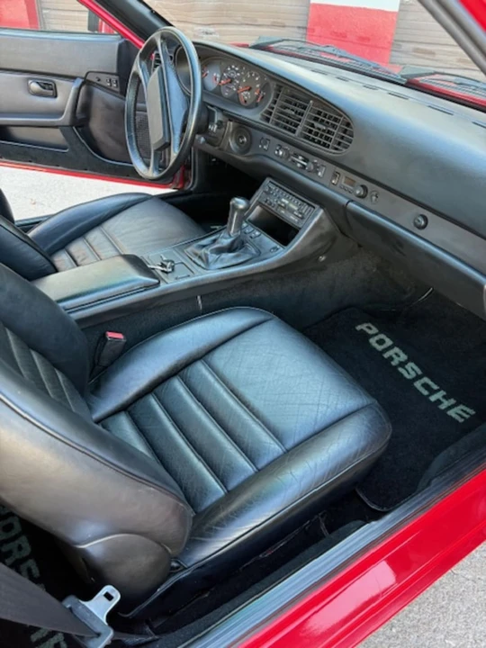 1985 Porsche 944 - Image 11 of 15