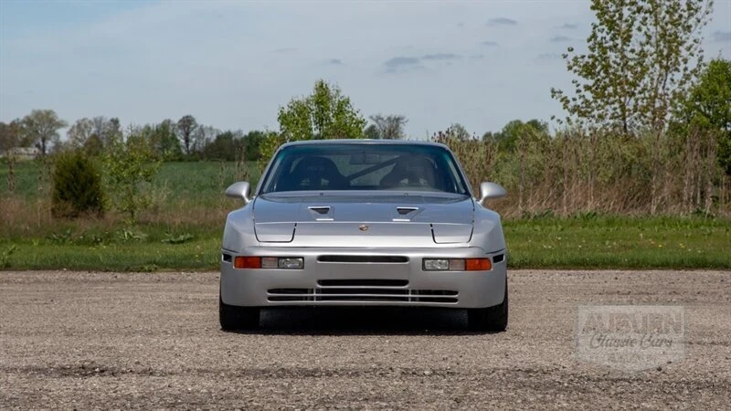 1985 Porsche 944 - Image 8 of 21