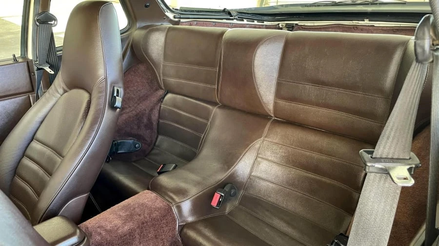 1985 Porsche 944 - Image 13 of 30