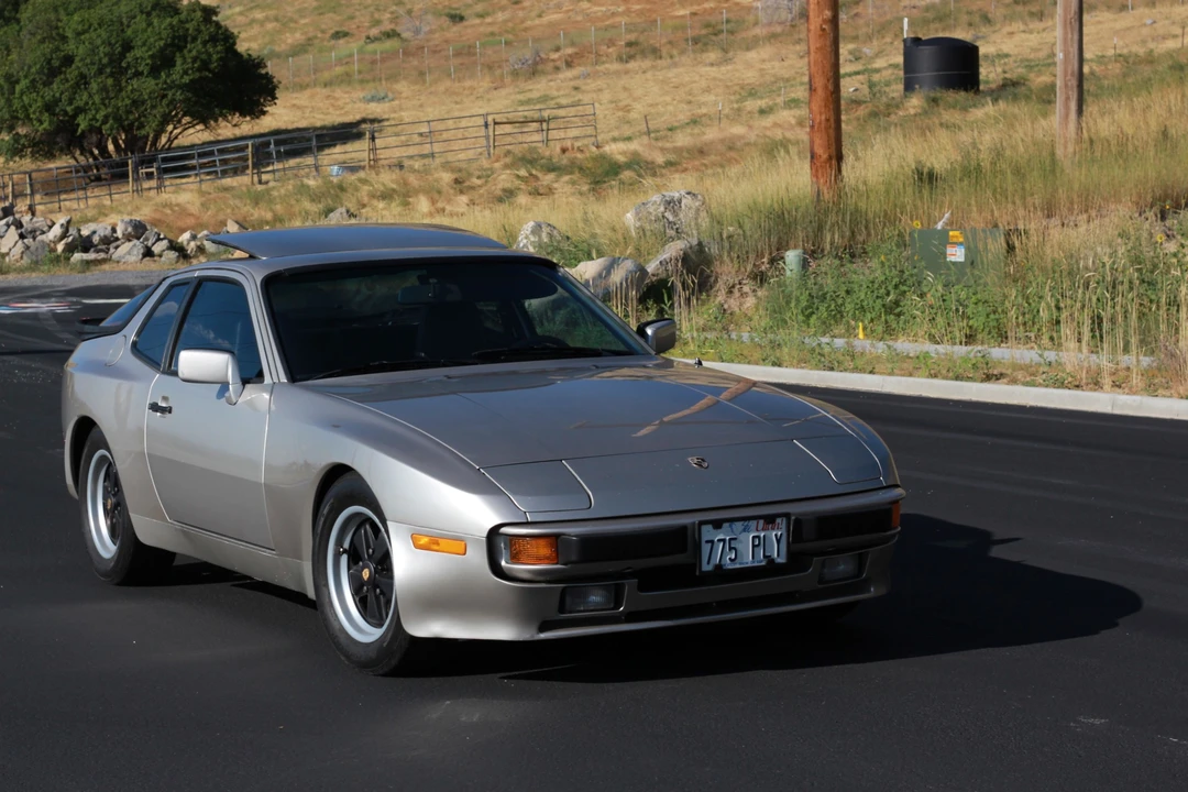 1985 Porsche 944 - Image 6 of 31