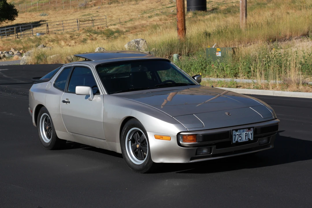 1985 Porsche 944 - Image 7 of 31
