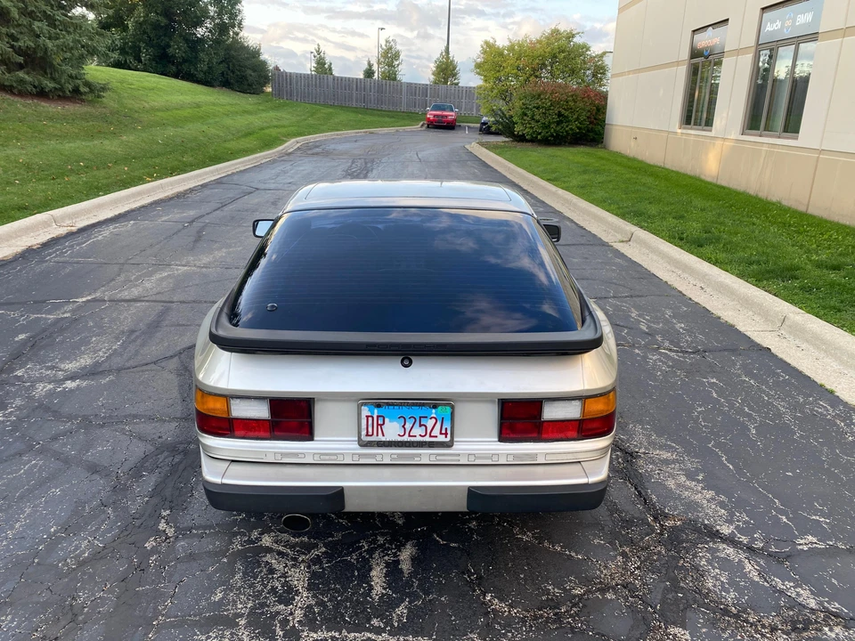1985 Porsche 944 - Image 18 of 31