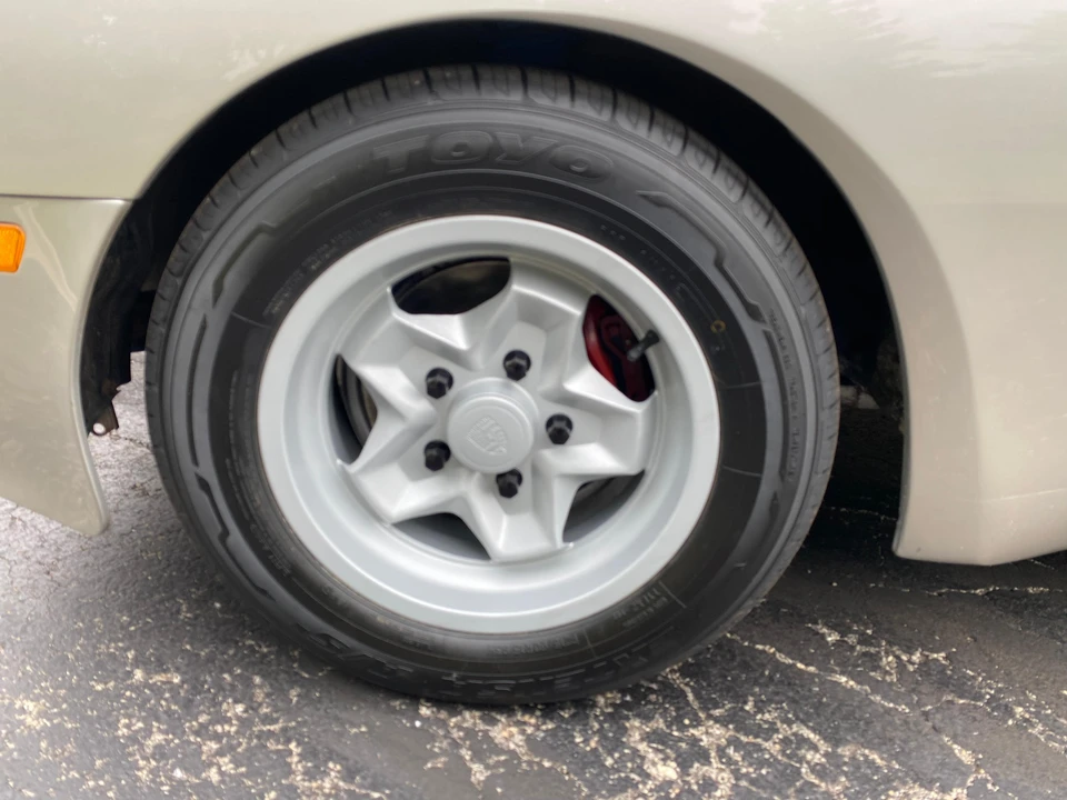 1985 Porsche 944 - Image 26 of 31