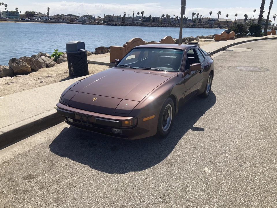 1985 Porsche 944 - Image 7 of 31