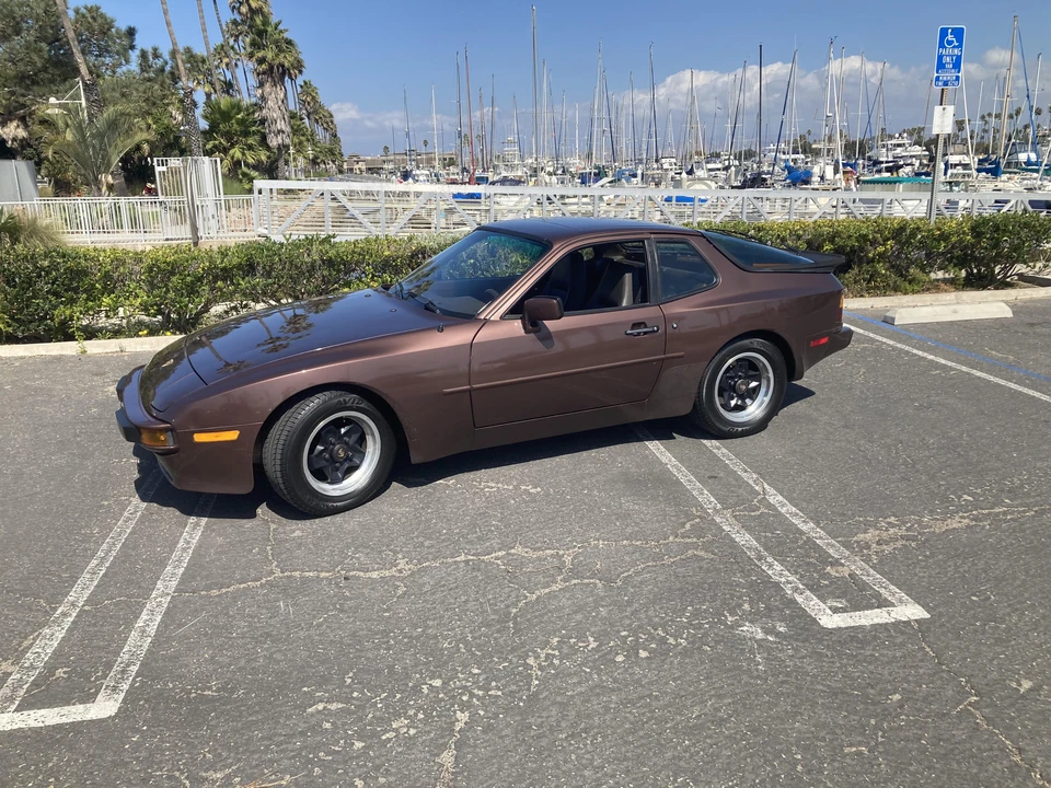 1985 Porsche 944 - Image 14 of 31