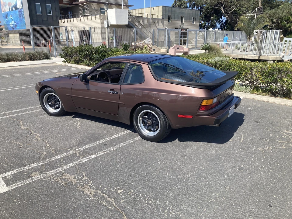 1985 Porsche 944 - Image 17 of 31