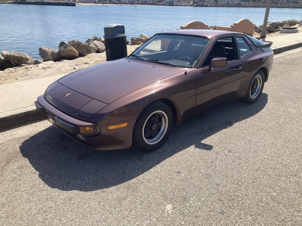 1985 Porsche 944 - Image 9 of 31