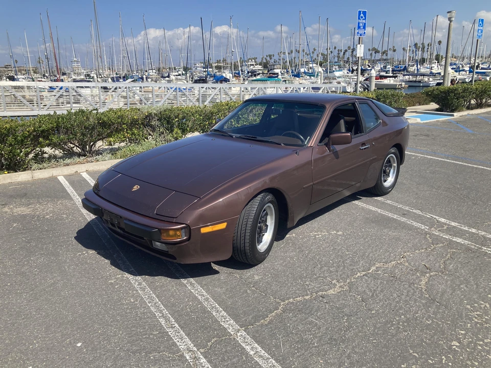1985 Porsche 944 - Image 12 of 31