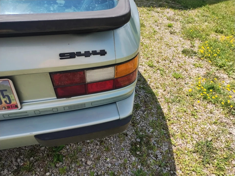 1985 Porsche 944 - Image 5 of 20