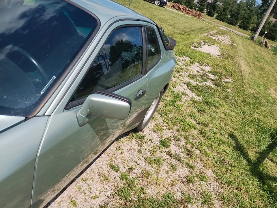 1985 Porsche 944 - Image 12 of 20
