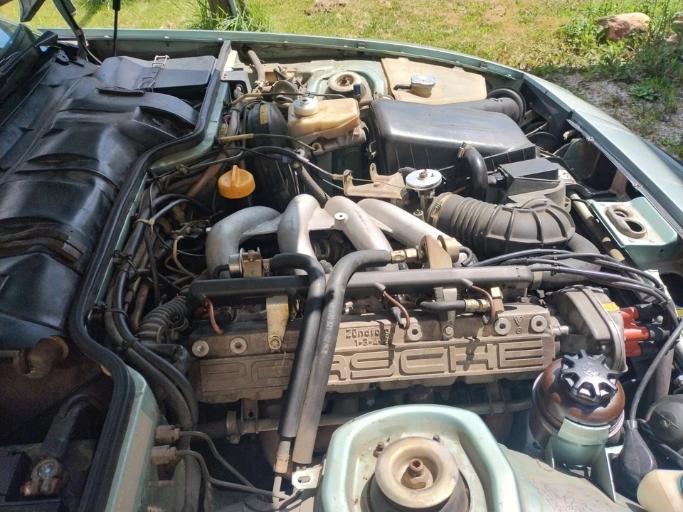 1985 Porsche 944 - Image 10 of 20