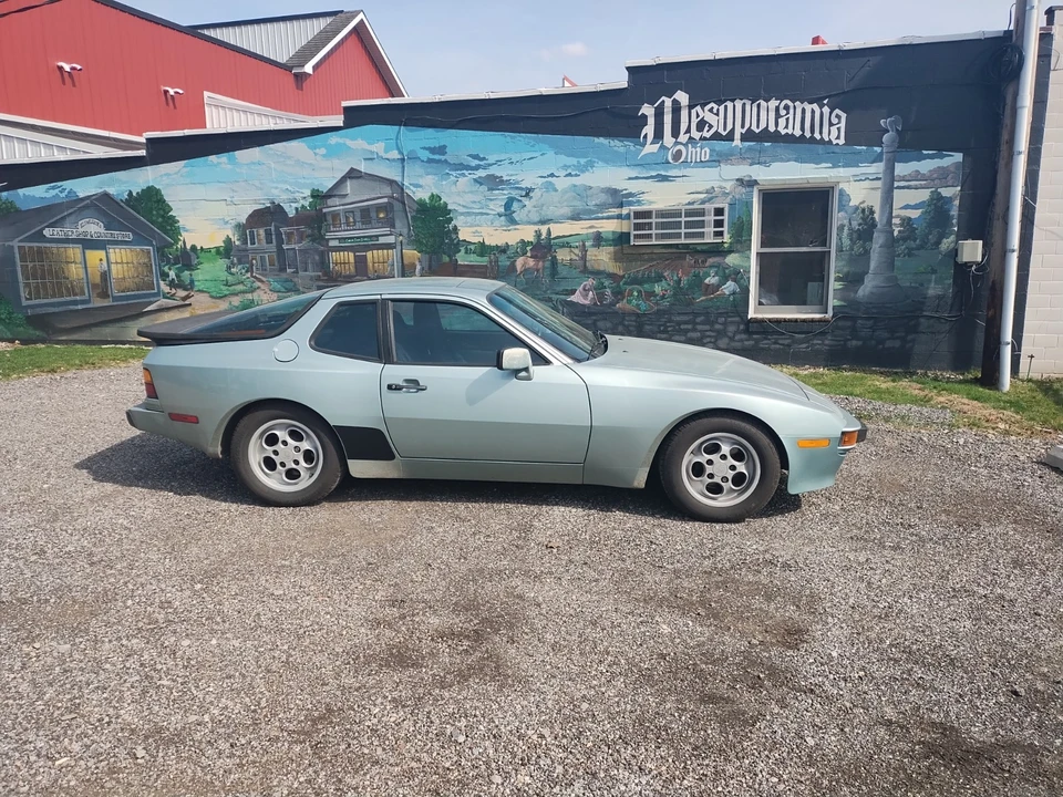 1985 Porsche 944 - Image 18 of 20