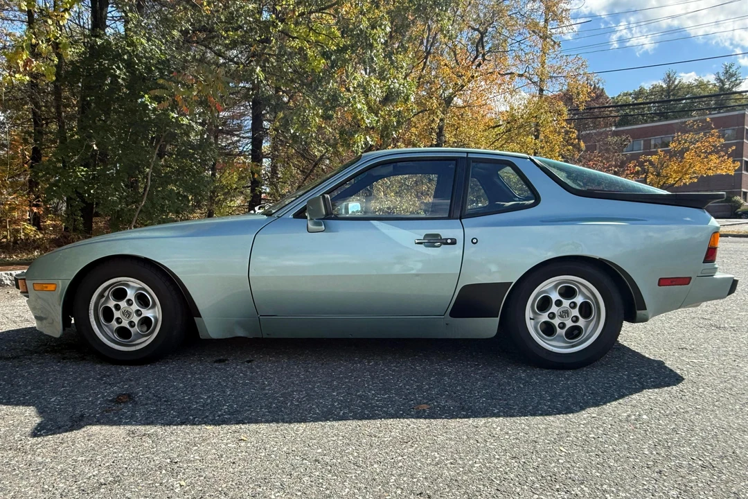 1985 Porsche 944 - Image 3 of 31