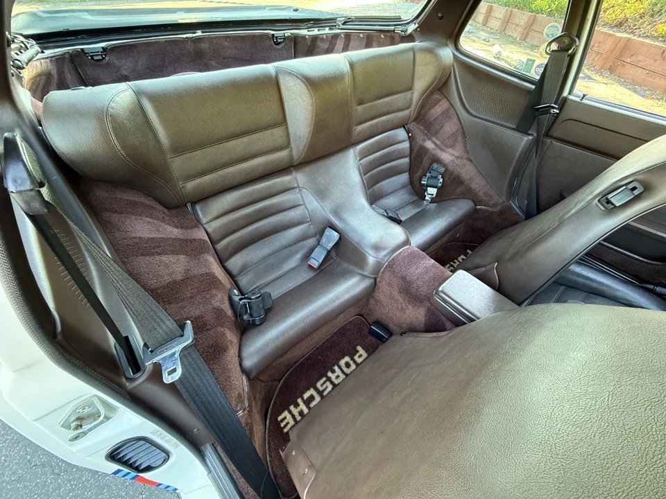 1985 Porsche 944 - Image 16 of 20
