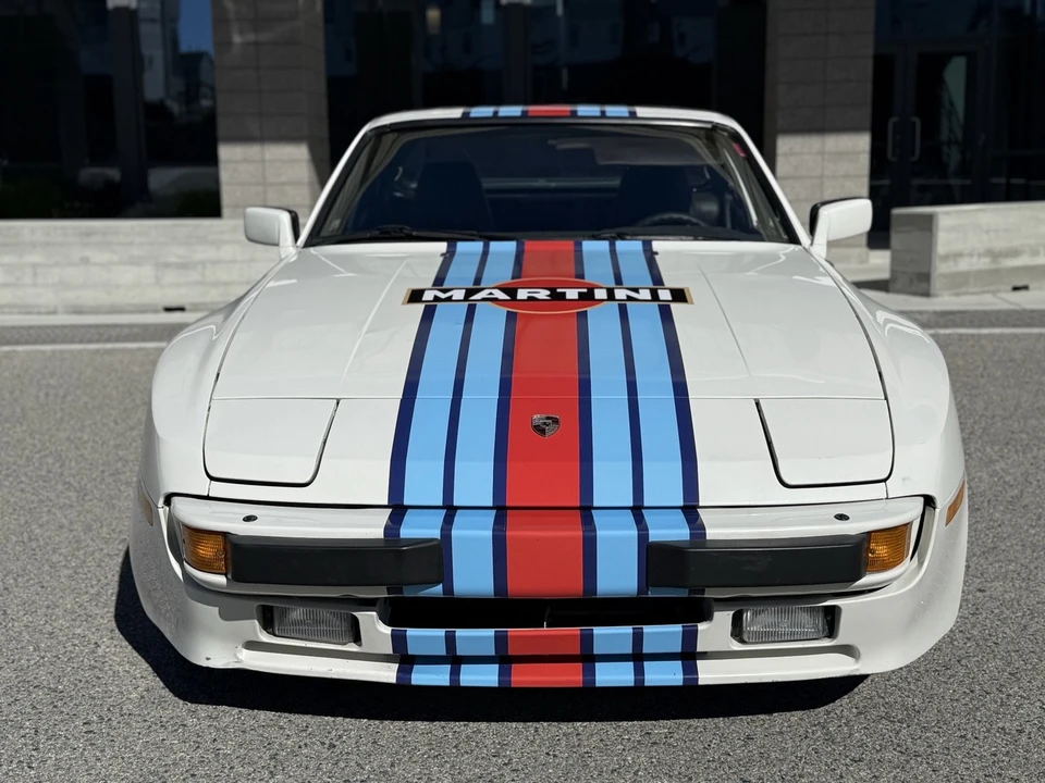 1985 Porsche 944 - Image 3 of 20