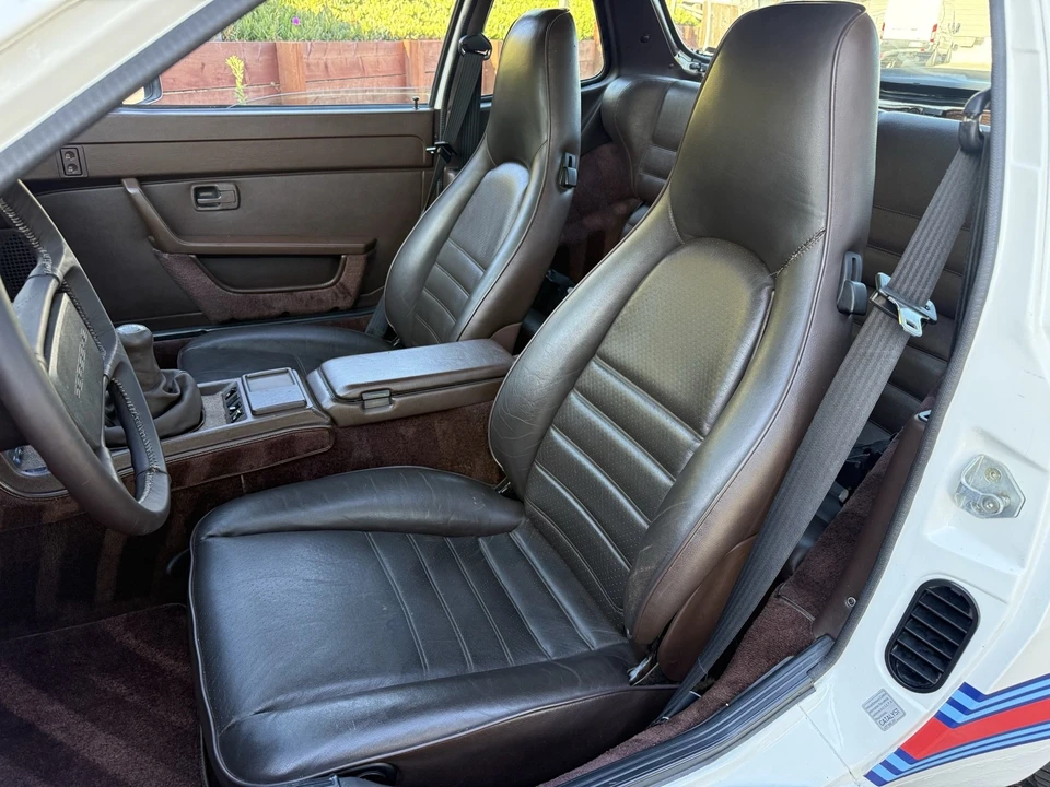 1985 Porsche 944 - Image 11 of 20