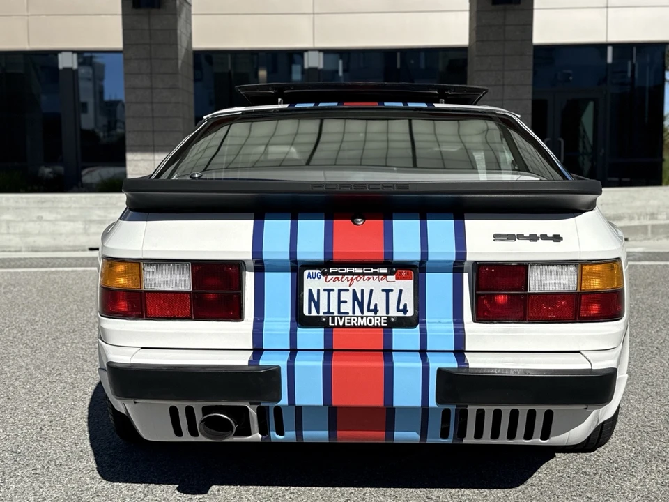 1985 Porsche 944 - Image 7 of 20