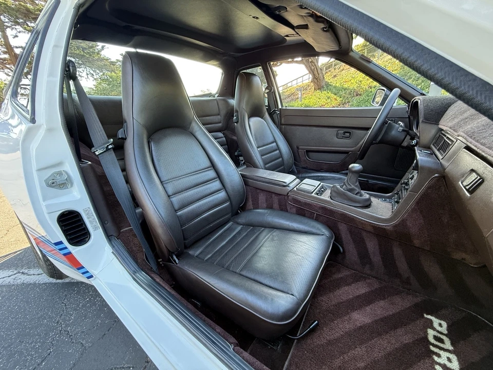 1985 Porsche 944 - Image 15 of 20
