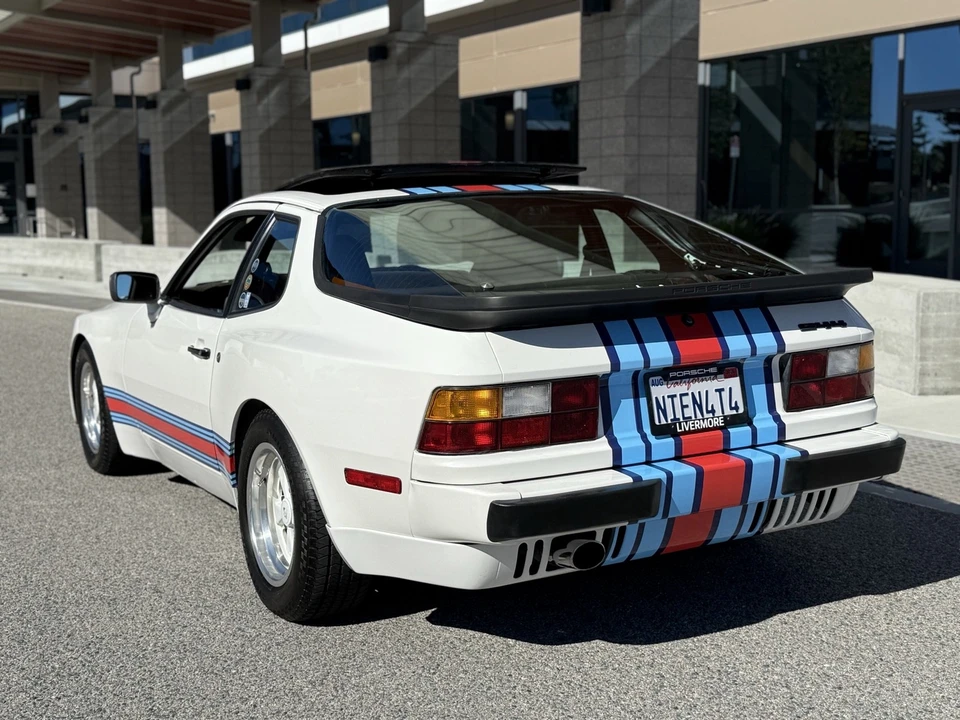 1985 Porsche 944 - Image 8 of 20