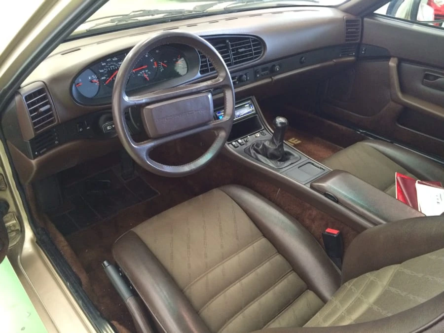 1985 Porsche 944 - Image 4 of 12