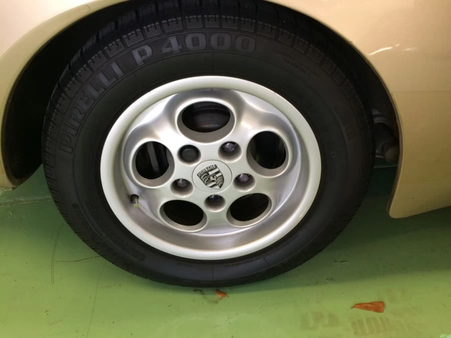 1985 Porsche 944 - Image 11 of 12