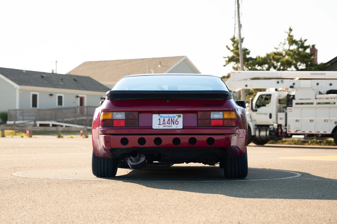 1985 Porsche 944 - Image 16 of 31