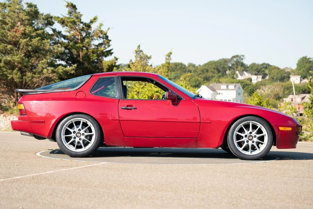 1985 Porsche 944 - Image 3 of 31